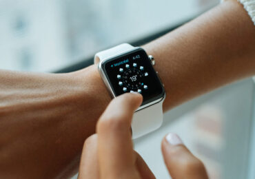 smart-watch-821557_1920